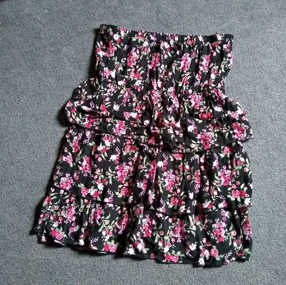 🌺Floral Tube Top